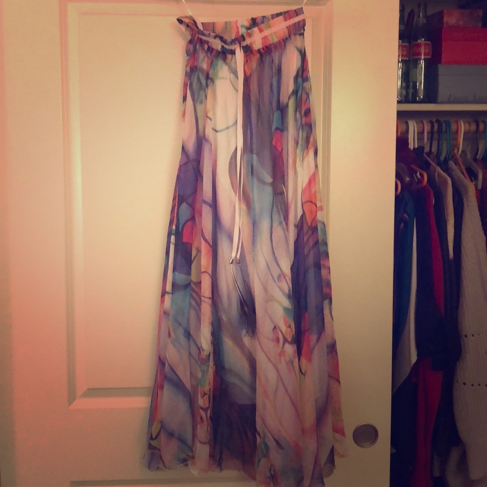 🌷Colorful floor length skirt with peacock ribbon